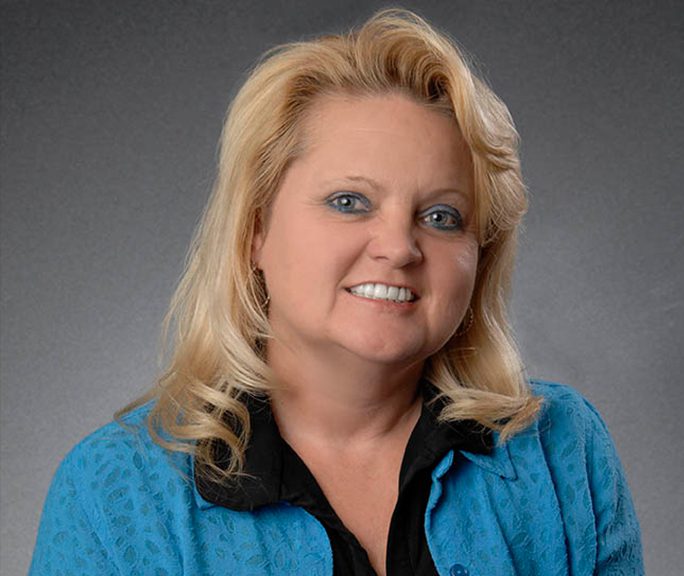 LISA MORRIS - Real Estate Agent in Lewisburg & Chapel Hill, TN | David Jent Realty & Auction